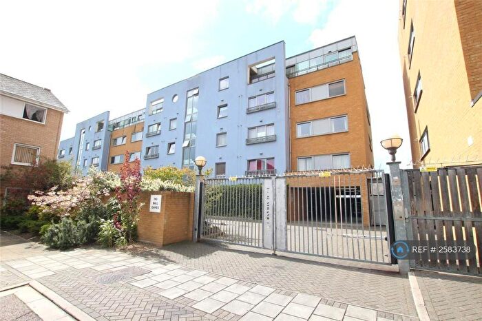 2 Bedroom Flat To Rent In Strand House, London, SE28