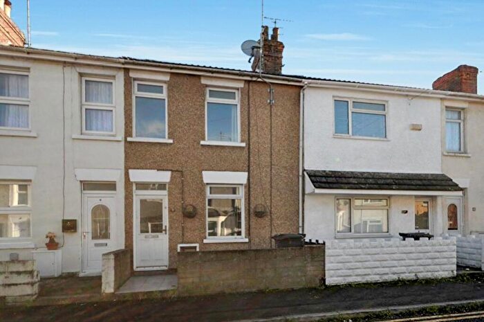 3 Bedroom Terraced House To Rent In William Street, Swindon, SN1