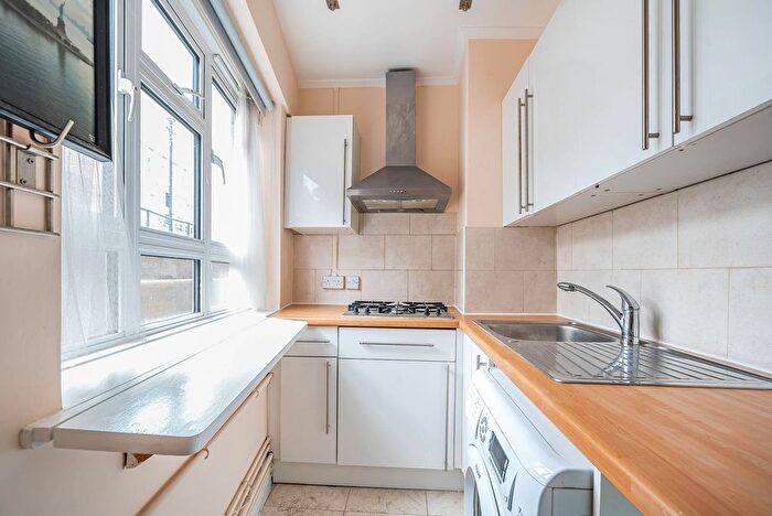 Studio To Rent In Courtfield Gardens, South Kensington, London, SW5