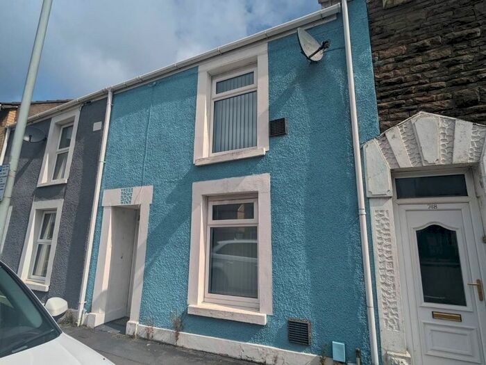 2 Bedroom Property To Rent In Carmarthen Road, Gendros, Swansea, SA5