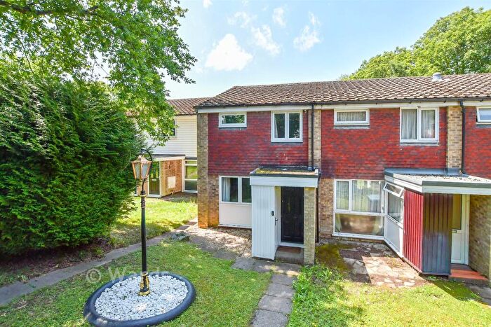 3 Bedroom End Of Terrace House For Sale In Highview, Meopham, Kent, DA13