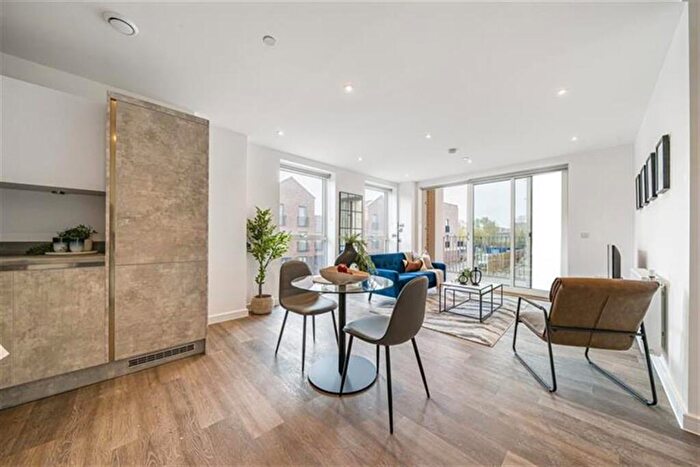 1 Bedroom Apartment To Rent In Bed, Th Floor, Everest, Verona House In Beam Park, RM9