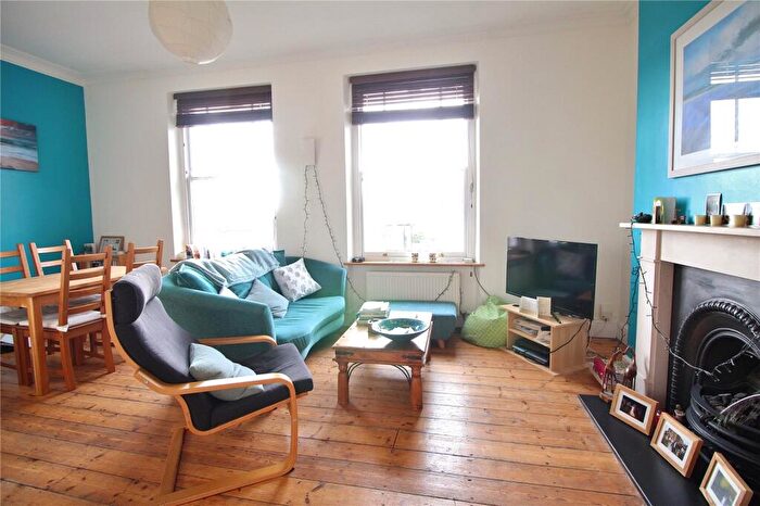 2 Bedroom Apartment For Sale In Nugent Hill, Bristol, BS6