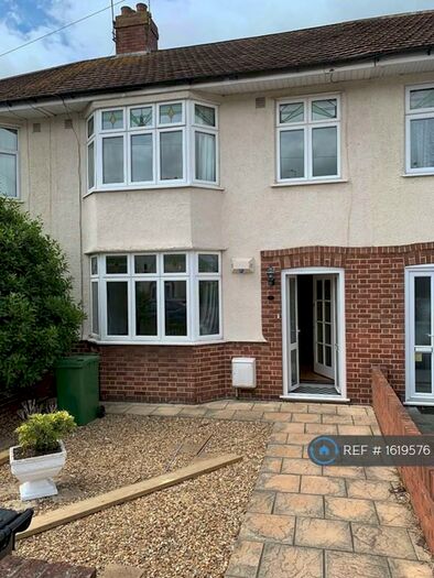 4 Bedroom Terraced House To Rent In Elm Park, Filton, Bristol, BS34