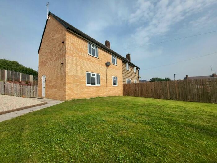 3 Bedroom Semi-Detached House To Rent In Griffiths Road, High Green, Sheffield, S35