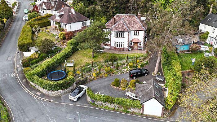 4 Bedroom Detached House For Sale In Rundle Road, Newton Abbot, TQ12