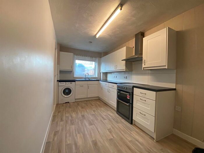 3 Bedroom Town House To Rent In Torridon Close, Leicester, Leicestershire, LE4