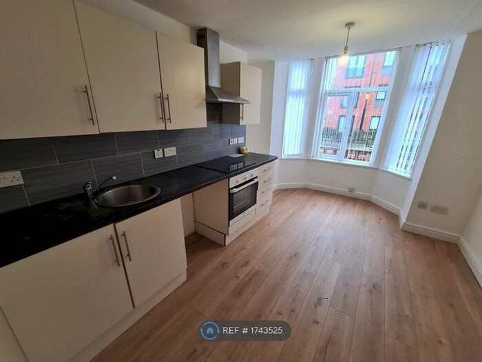 1 Bedroom Flat To Rent In Weaste Lane, Salford, M5