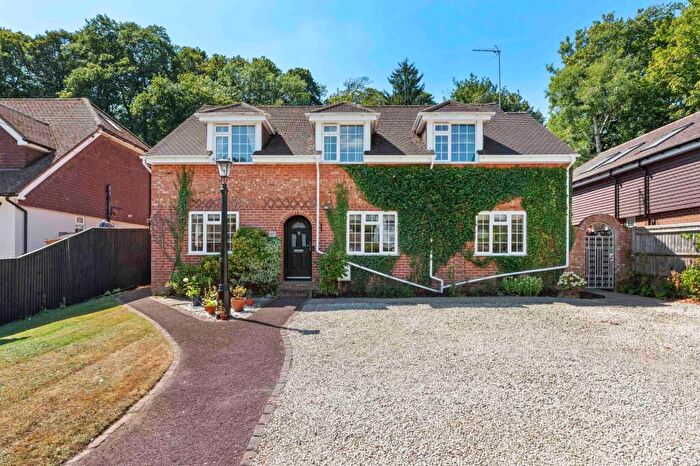 4 Bedroom Detached House For Sale In Eastern Dene, Hazlemere, HP15