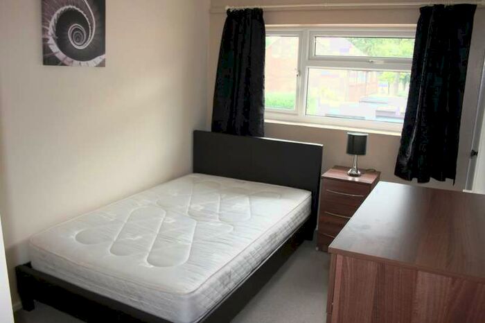 1 Bedroom House To Rent In Pankhurst, Stevenage, SG2