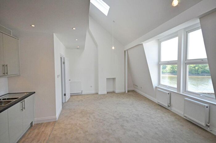 1 Bedroom Duplex To Rent In Barnes High Street, Barnes, SW13