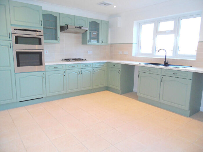 3 Bedroom Detached Bungalow For Sale In Dunlin Drive, Long Sutton, PE12