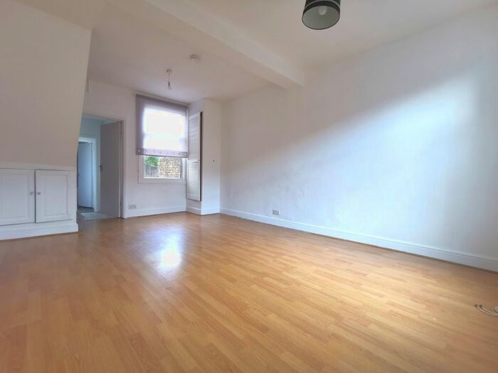 2 Bedroom Terraced House To Rent In Moselle Avenue, Wood Green, N22