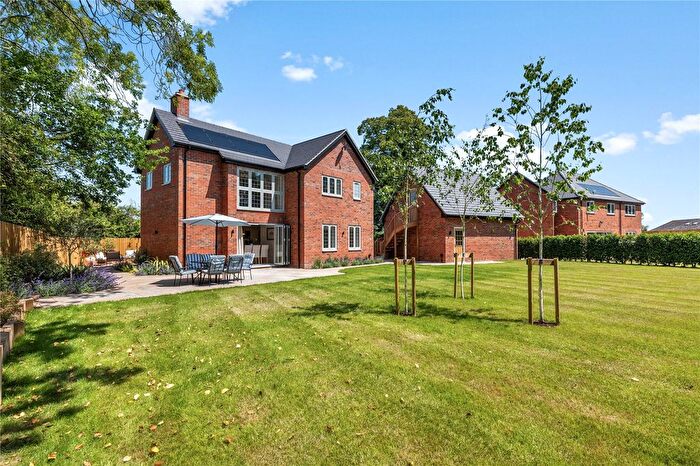 4 Bedroom Detached House For Sale In Lower Broadheath, Worcester, Worcestershire, WR2