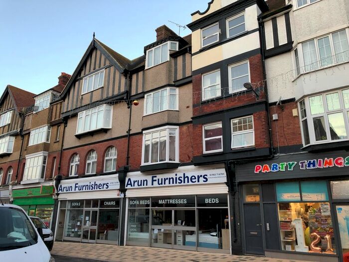 1 Bedroom Flat To Rent In Beach Road, Littlehampton, BN17