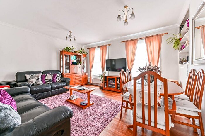 3 Bedroom Flat For Sale In Royal College Street, Camden Town, London, NW1