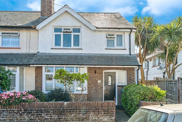 3 Bedroom End Terrace House For Sale In Clifton Road, Bognor Regis, PO21