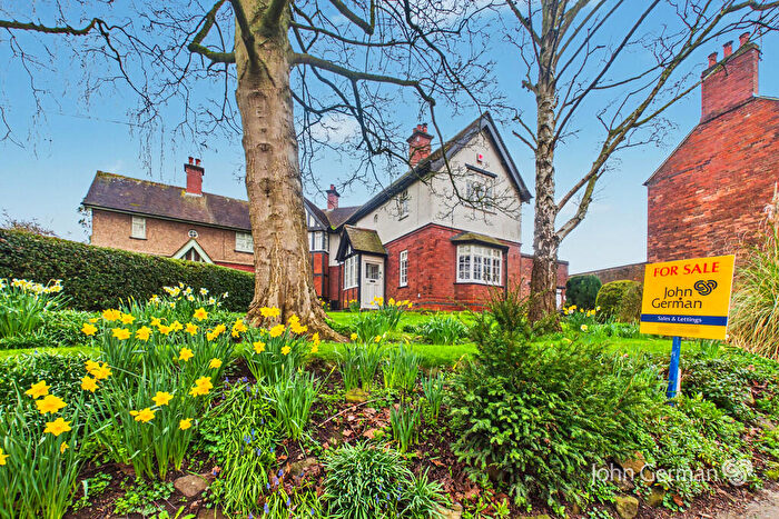 3 Bedroom House For Sale In Main Street, Newton Solney, DE15