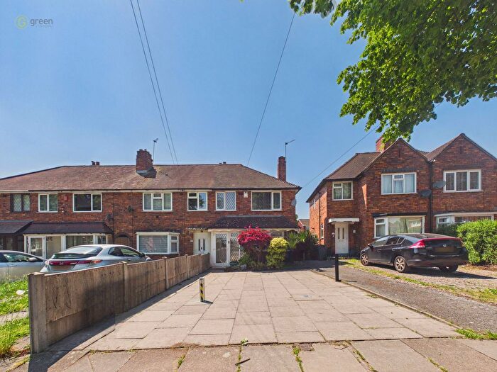 3 Bedroom End Of Terrace House For Sale In Rowdale Road, Great Barr, Birmingham, B42