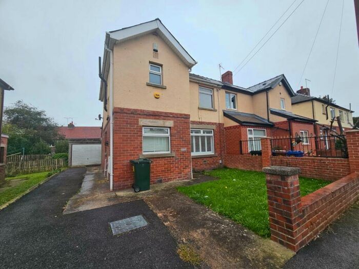 2 Bedroom House To Rent In Gate Crescent, Dodworth, S75