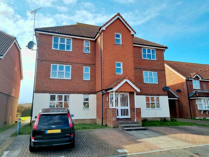 2 Bedroom Flat To Rent In Falmouth Close, Eastbourne, BN23