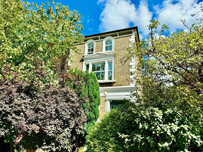 1 Bedroom Flat To Rent In Wray Crescent, Finsbury Park, N4