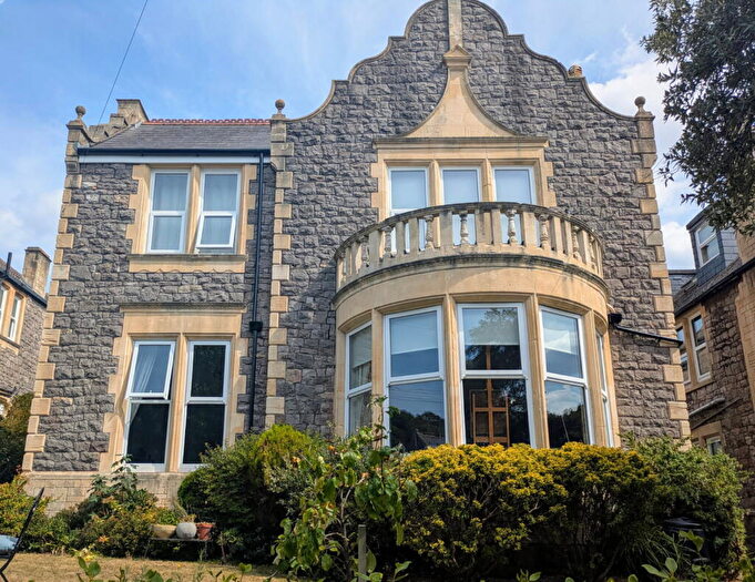 3 Bedroom Apartment For Sale In Grove Park Road, Weston-super-Mare, BS23