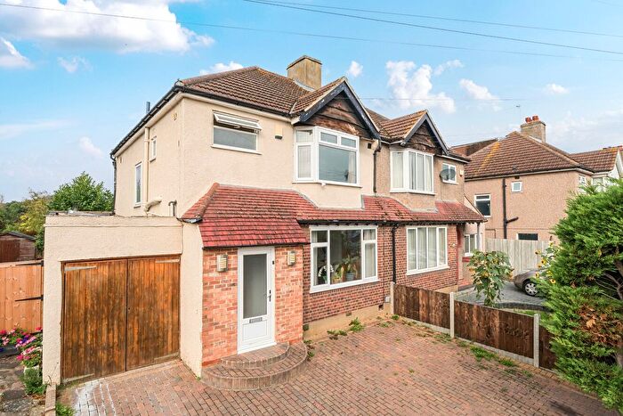 4 Bedroom Semi-Detached House For Sale In Beaconsfield Road, Mottingham, London, SE9