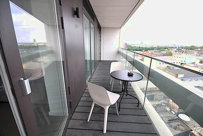 2 Bedroom Flat To Rent In Rochester Place, London, NW1