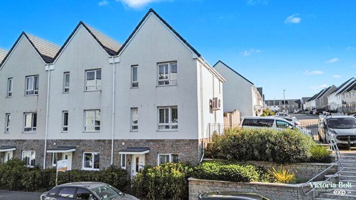 3 Bedroom Semi-detached House For Sale In North Prospect Road, Plymouth, PL2