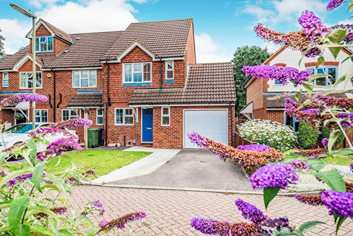 2 Bedroom Terraced House To Rent In Deeprose Close, Guildford, GU2