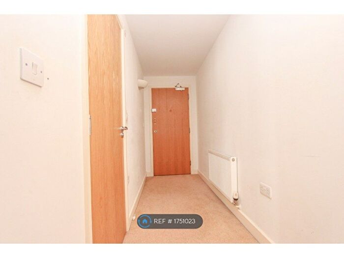 1 Bedroom Flat To Rent In Adriatic Apartments, London, E16