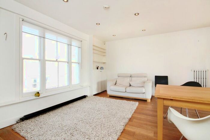 2 Bedroom Flat To Rent In King Henrys Walk, London, N1