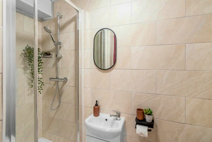 Studio To Rent In Ellys Road, Coventry, CV1