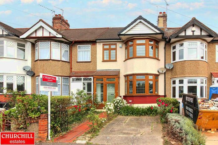 3 Bedroom Terraced House To Rent In Buckhurst Way, Buckhurst Hill, IG9