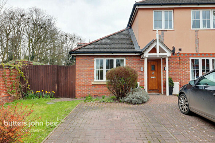 2 Bedroom Apartment For Sale In Warwick Gate, Nantwich, CW5
