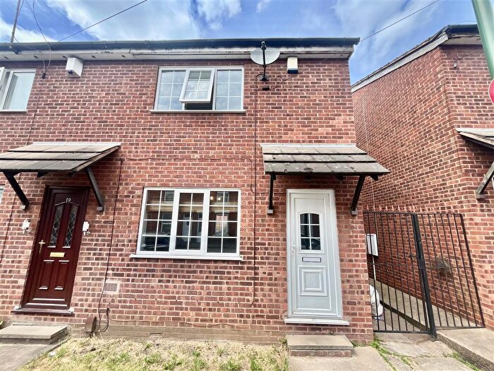 2 Bedroom House To Rent In Vernon Avenue, Old Basford, Nottingham, NG6