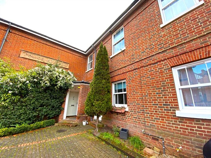 1 Bedroom Maisonette To Rent In Kirbys Lane, Canterbury, CT2