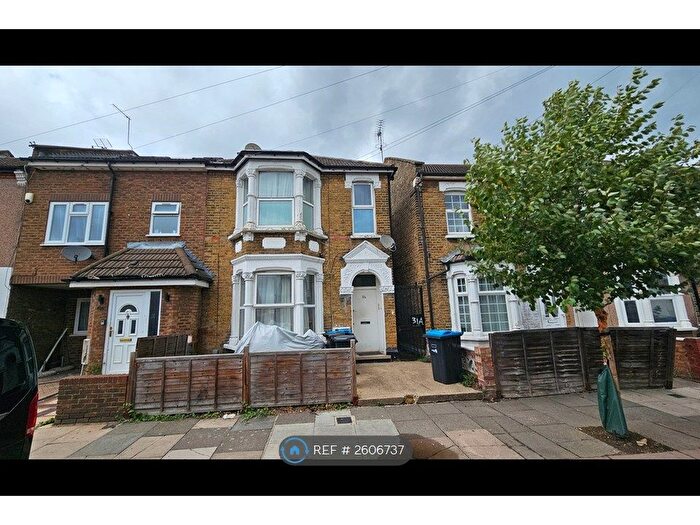 2 Bedroom Flat To Rent In Grosvenor Road, London, N9