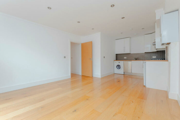 1 Bedroom Flat To Rent In Holloway Road, Lower Holloway, N7