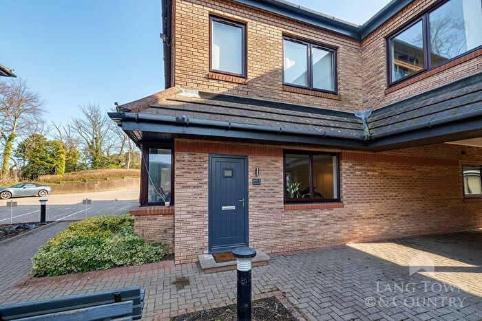 1 Bedroom Flat For Sale In Brooklands, Budshead Road, Crownhill, PL6