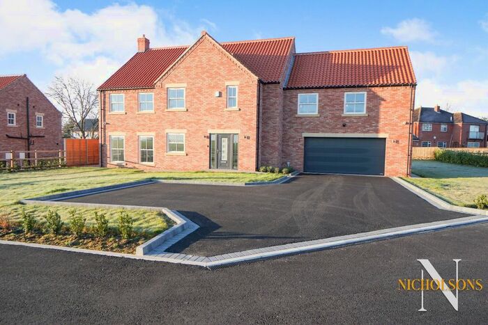 5 Bedroom Detached House For Sale In Lilac Close, Sutton Cum Lound, Retford, Nottinghamshire, DN22