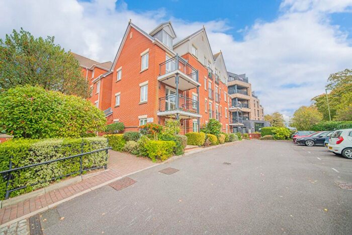 1 Bedroom Flat For Sale In Archers Road, Eastleigh, SO50