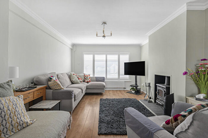 3 Bedroom End Of Terrace House For Sale In Brambletyne Avenue, Saltdean Brighton, East Sussex, BN2