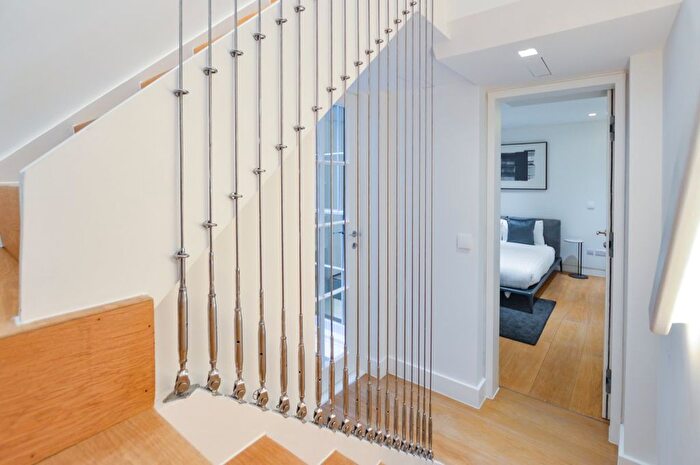 3 Bedroom Mews To Rent In Greek Street, London, W1D