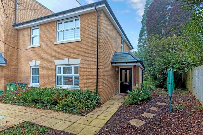 1 Bedroom Maisonette To Rent In Timms Close, Horsham, RH12