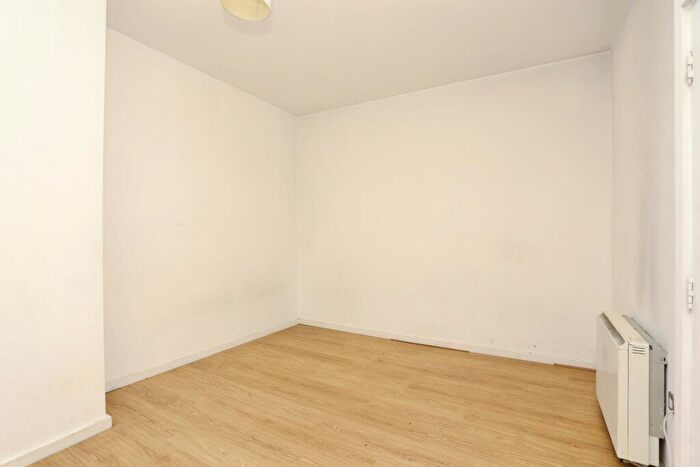 1 Bedroom Flat For Sale In Calderwood Street, London, SE18