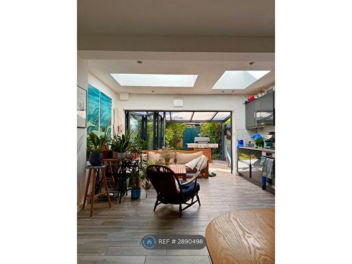 2 Bedroom Terraced House To Rent In Westfield Road, London, W13