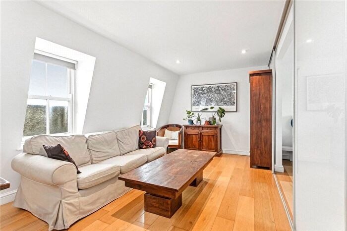 1 Bedroom Flat To Rent In Islington Park Street, London, N1