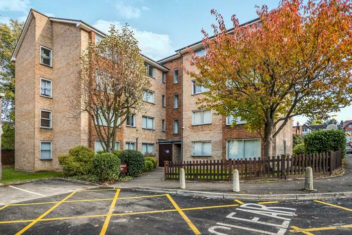 1 Bedroom Flat To Rent In Wellesley Road, Sutton, Surrey, SM2